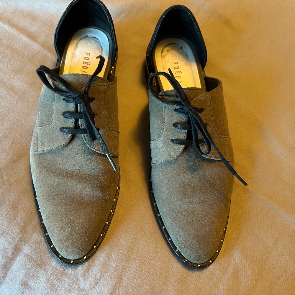 Freda Salvador Olive Lace-Up Flats